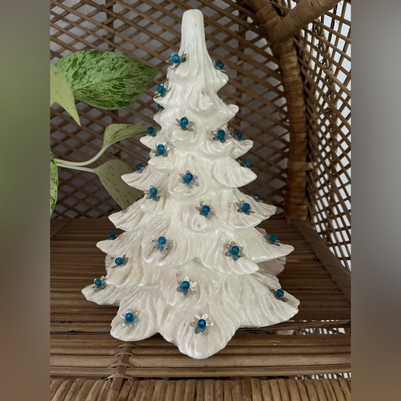Vintage Ceramic Christmas Tree - Picture 12 of 14